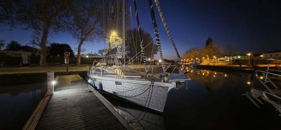 Etonell nuitaquai red