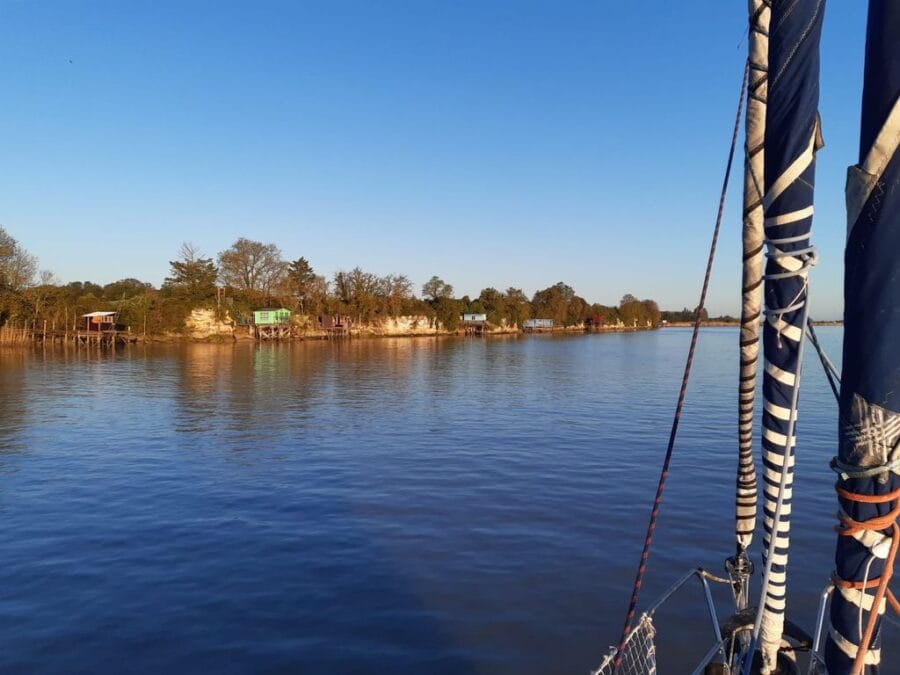 Etonell surlacharente red