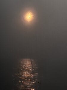 Couche soleil brume
